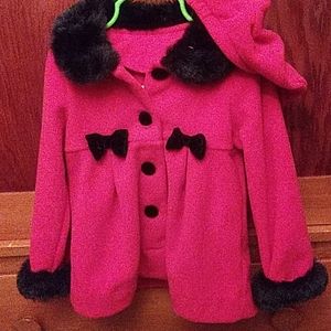 Durable red and black fur coat set.